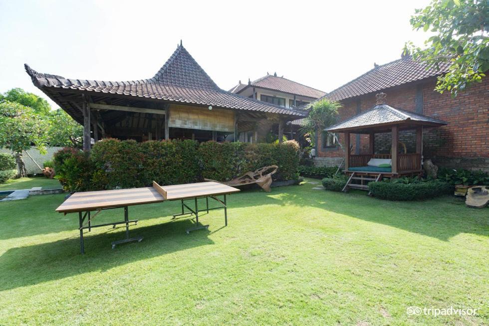 Ngeluwungan Boutique Hostel チャングー エクステリア 写真